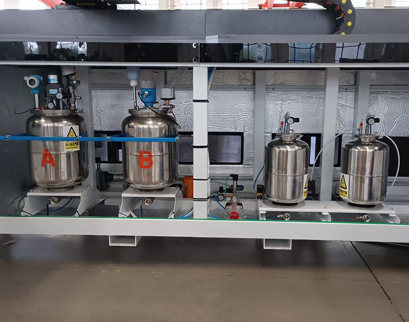 恒溫常量數控發泡密封涂膠機